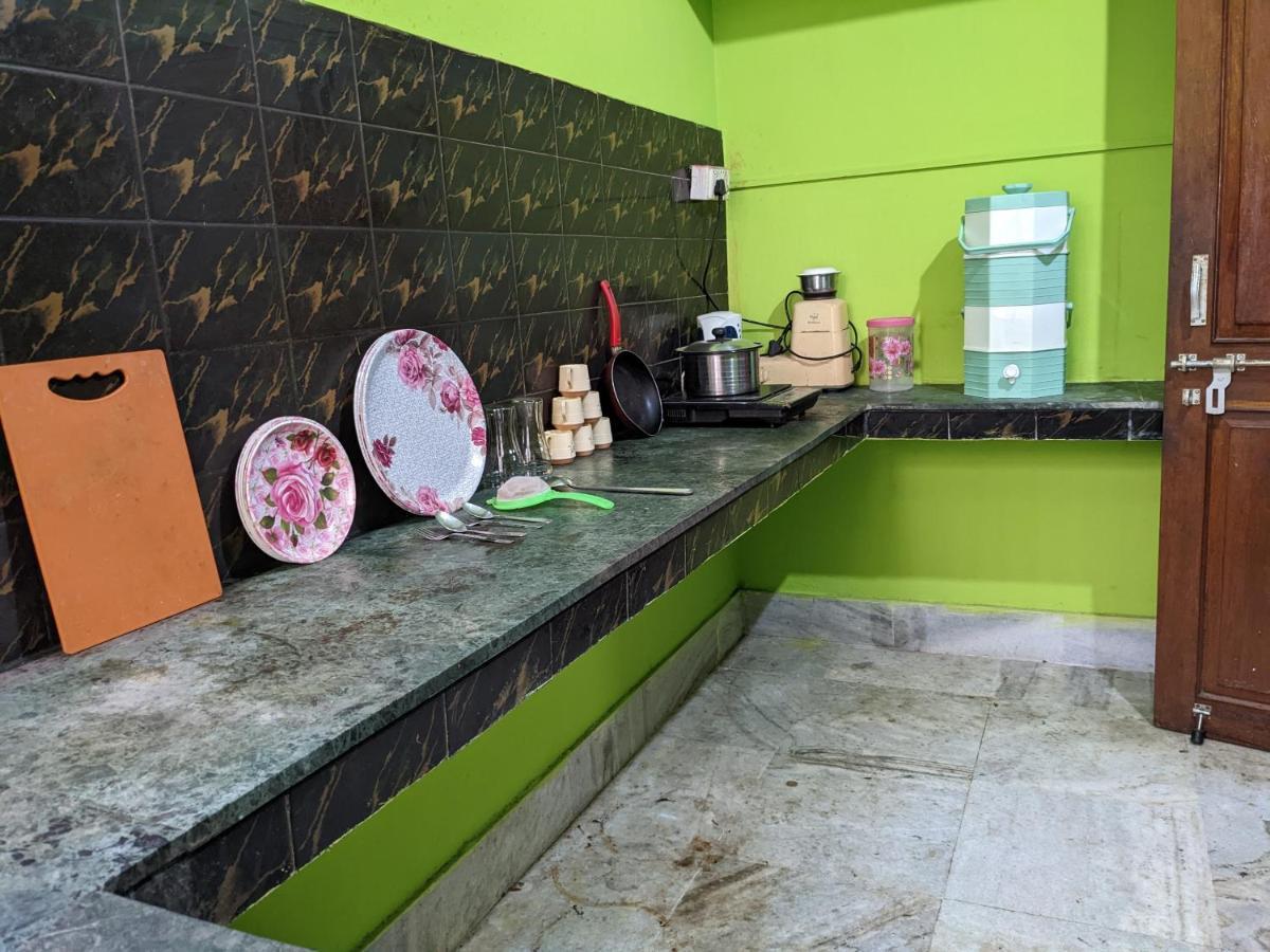 Shree Nivas Homestay Puri Exterior photo