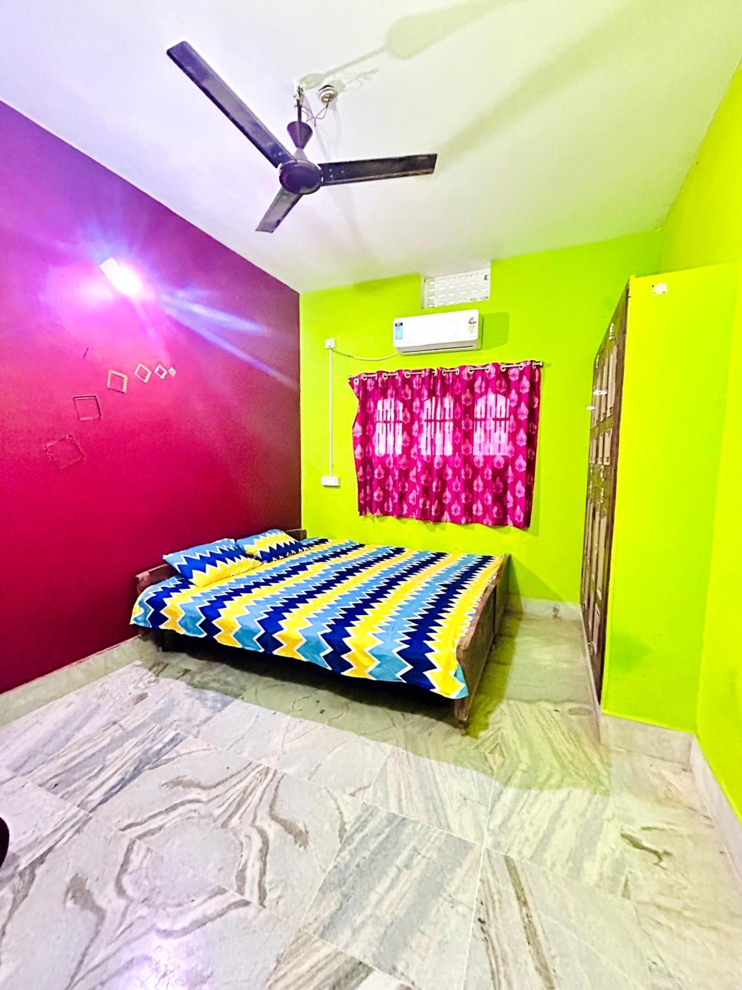 Shree Nivas Homestay Puri Exterior photo